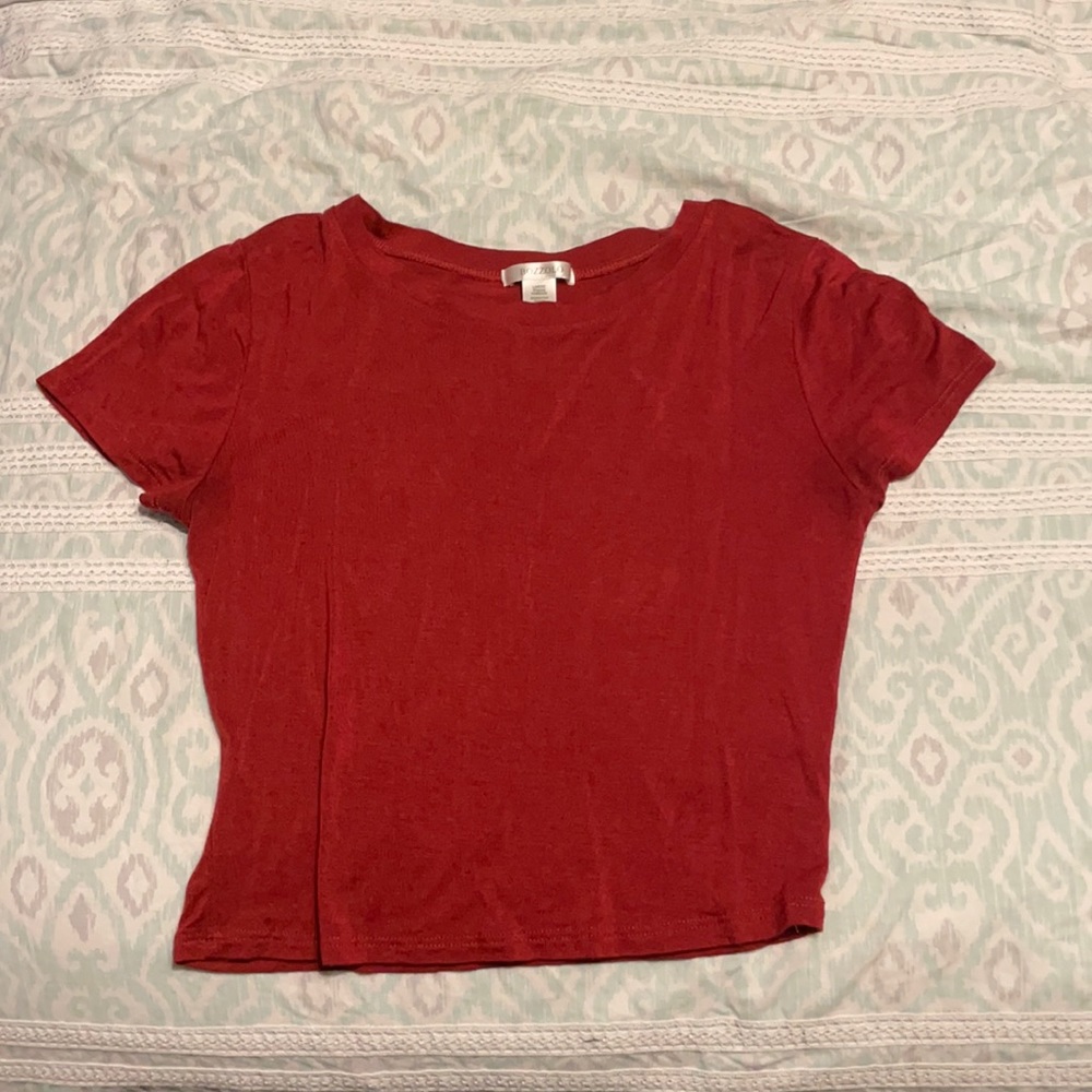 Red cropped shirt
